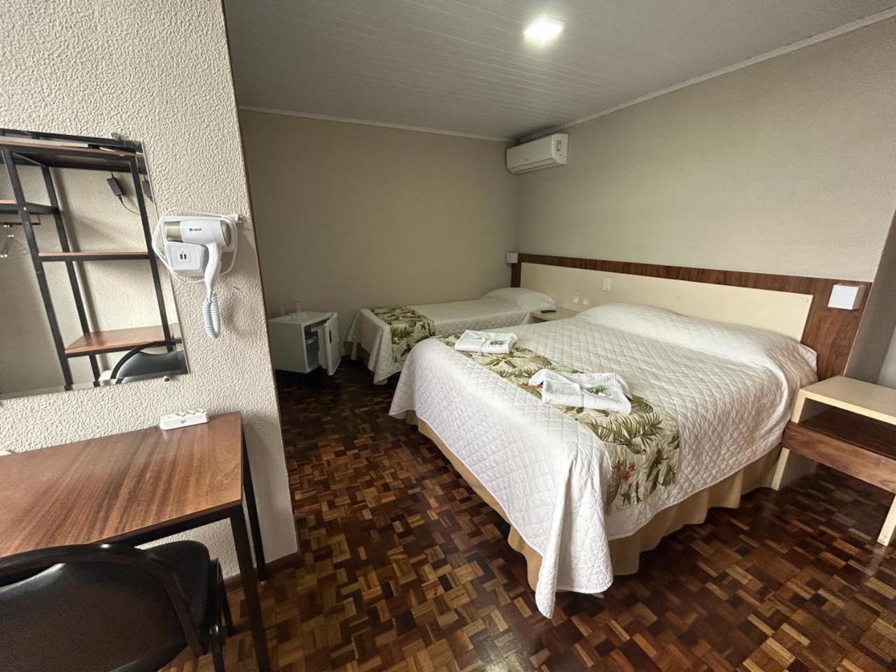 Hotel Pax Ponta Grossa  Buitenkant foto